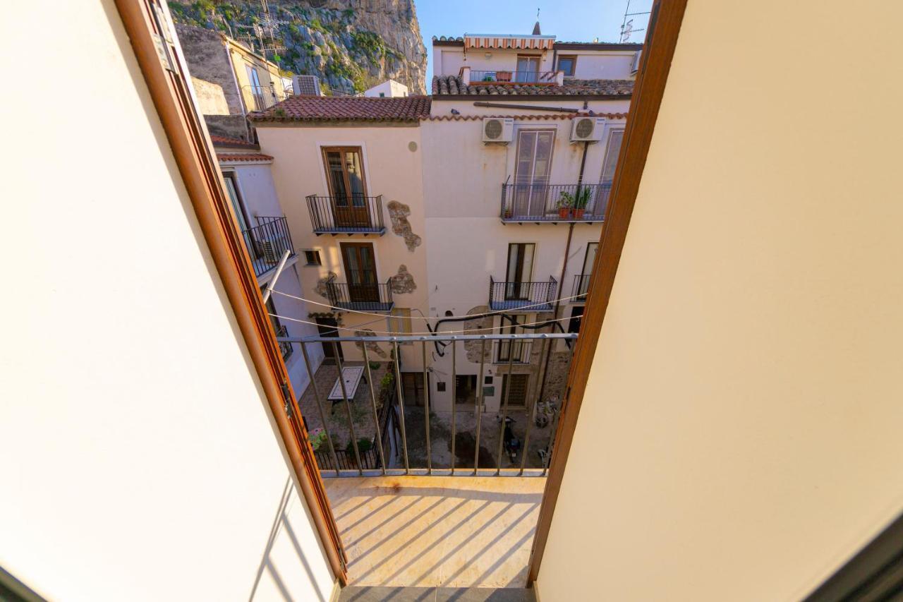 Kefa Holiday - Alle Torri Apartments Cefalù Esterno foto
