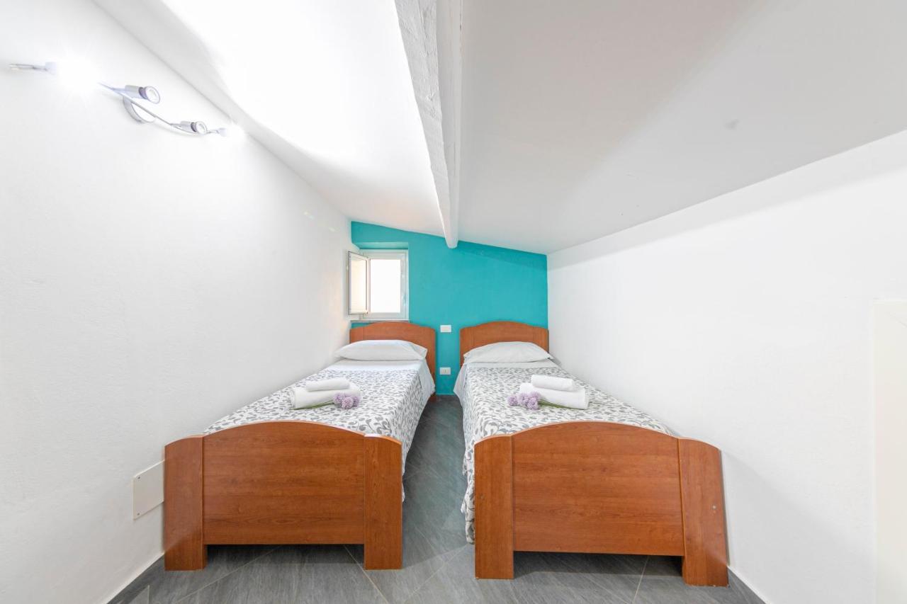 Kefa Holiday - Alle Torri Apartments Cefalù Esterno foto